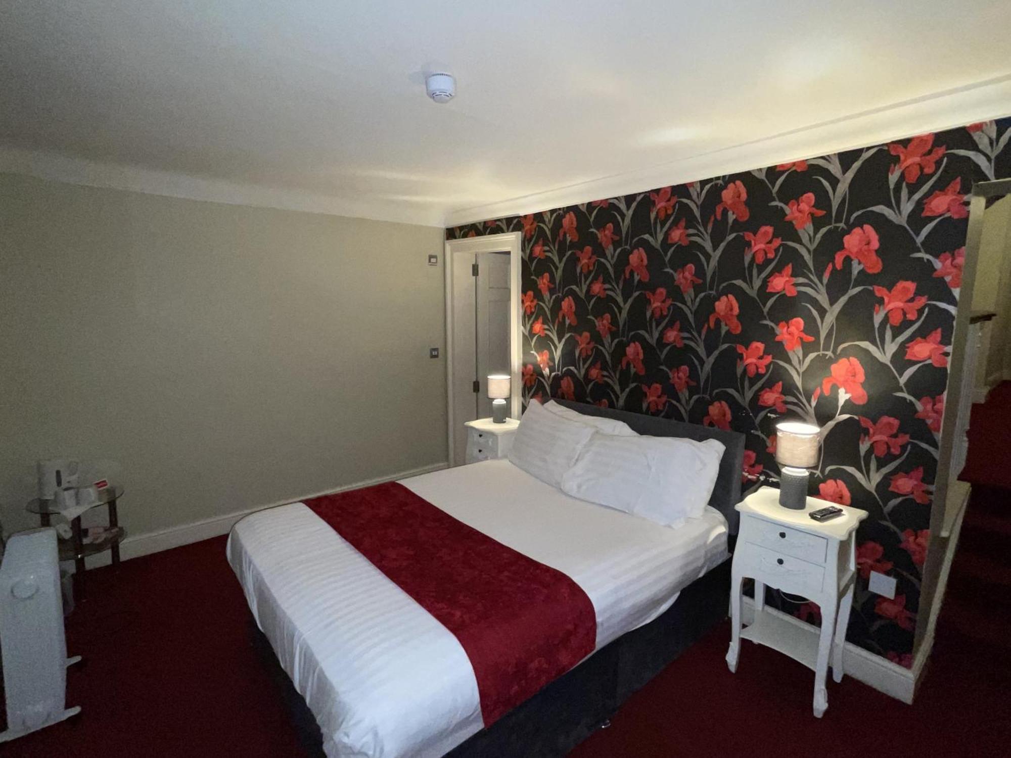The Commercial Bar & Hotel Chester Bilik gambar