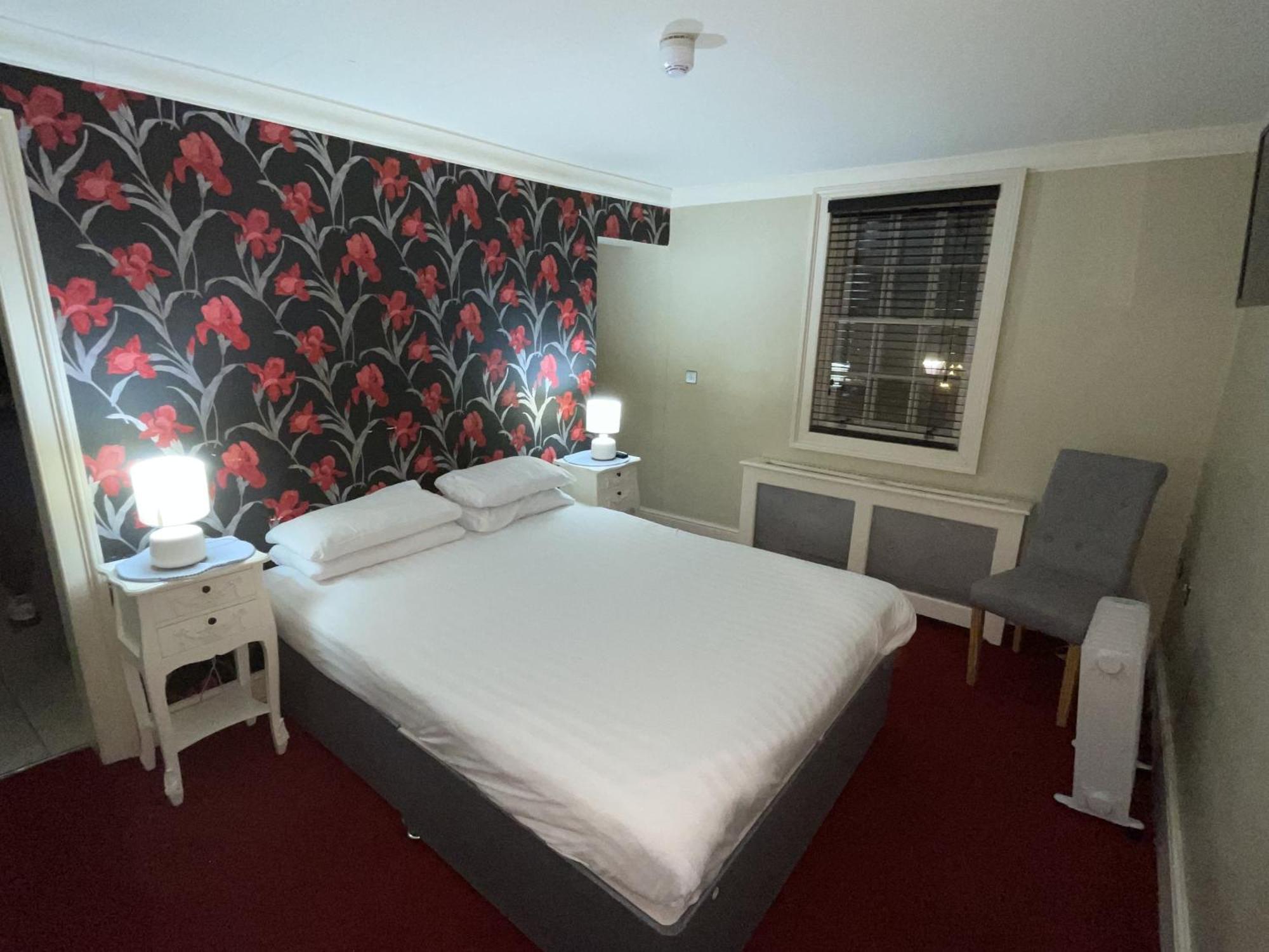The Commercial Bar & Hotel Chester Bilik gambar